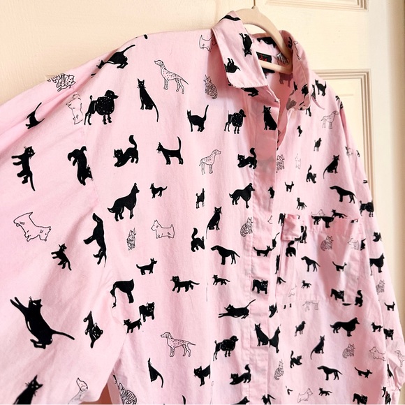 Pink dog and cat print pasta button up - Picture 2 of 4